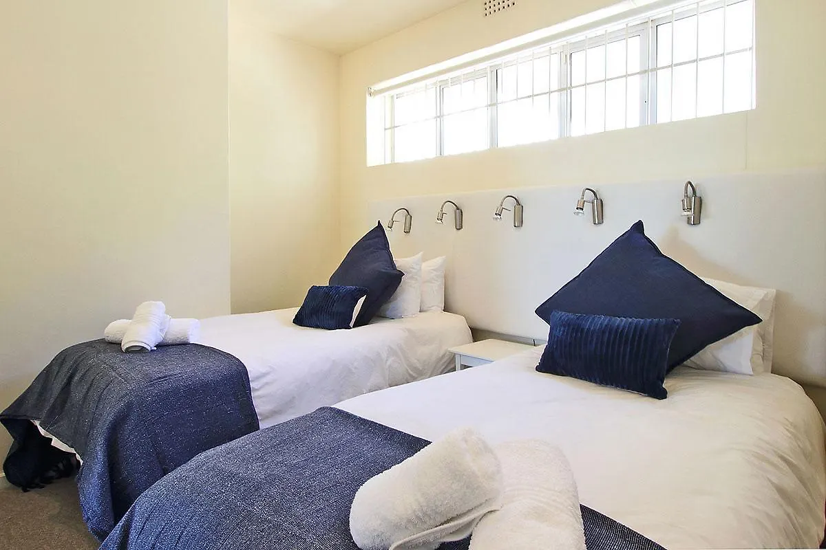 アパート Edward Court 2 Bedroom ケープタウン