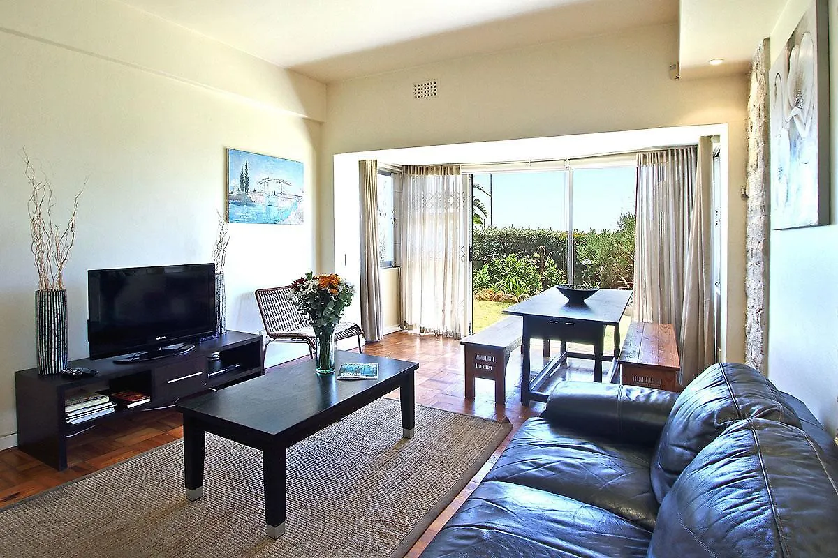 Edward Court 2 Bedroom ケープタウン