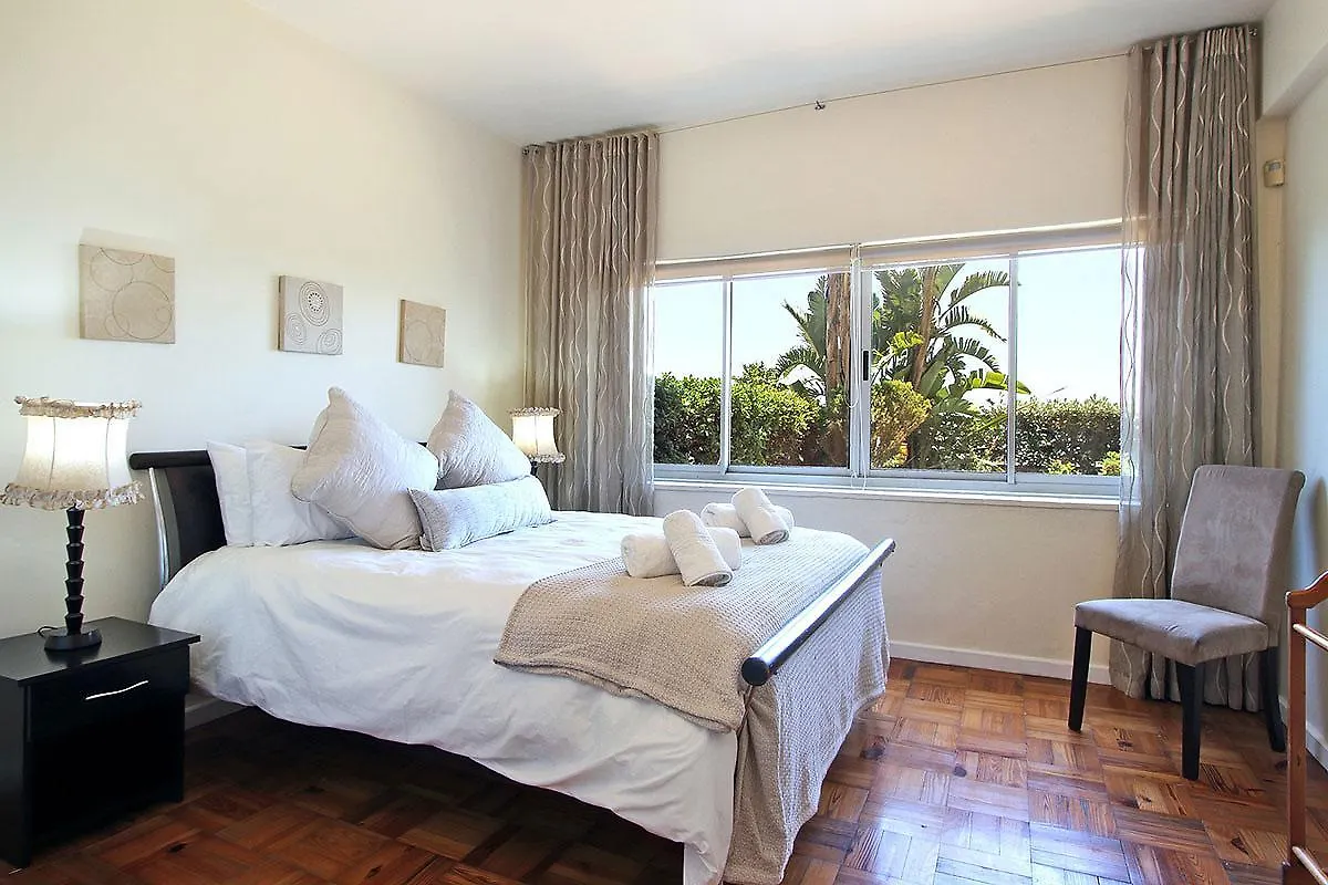 アパート Edward Court 2 Bedroom ケープタウン