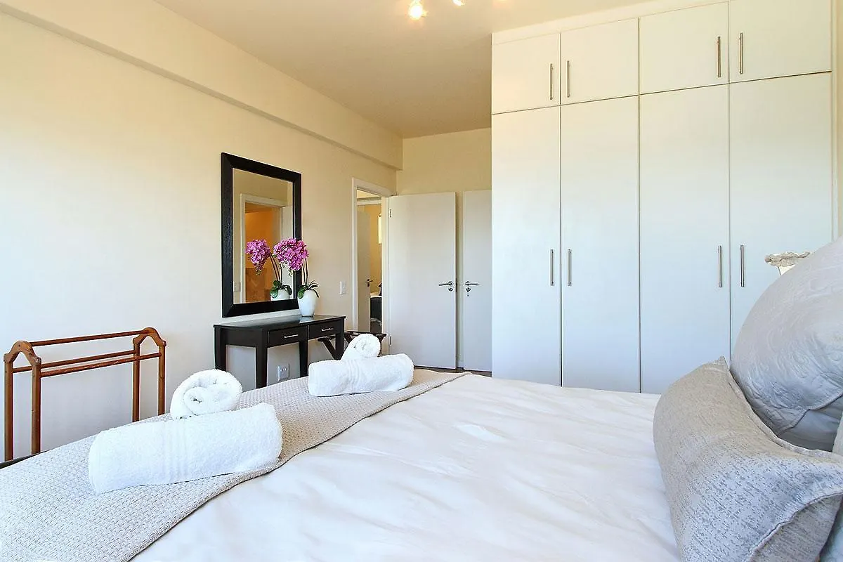 Edward Court 2 Bedroom ケープタウン